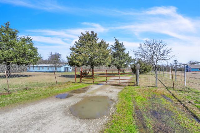 1192 Vz County Road 3815, Wills Point, TX 75169