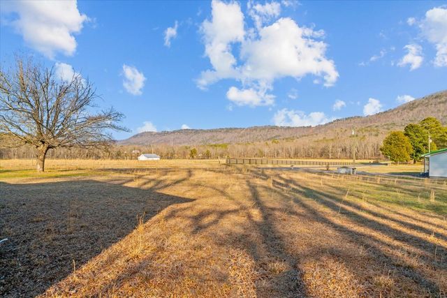 3915 Hurricane Road, Rocky Face, GA 30740