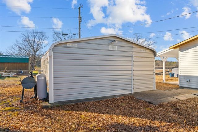 3915 Hurricane Road, Rocky Face, GA 30740