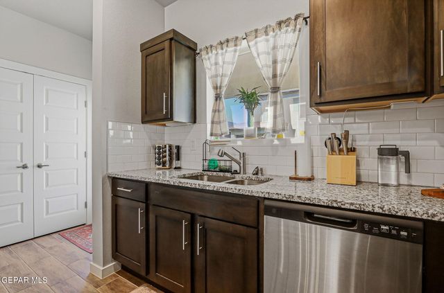 51049 FOX TRAIL Avenue, El Paso, TX 79934