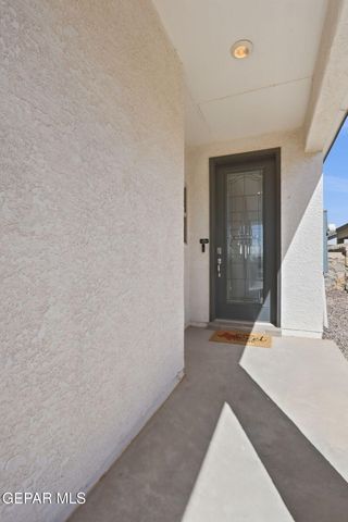 51049 FOX TRAIL Avenue, El Paso, TX 79934
