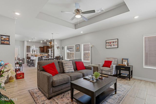 51049 FOX TRAIL Avenue, El Paso, TX 79934