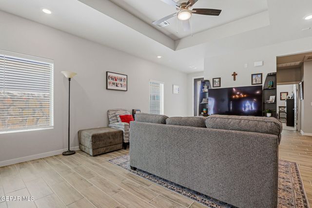 51049 FOX TRAIL Avenue, El Paso, TX 79934