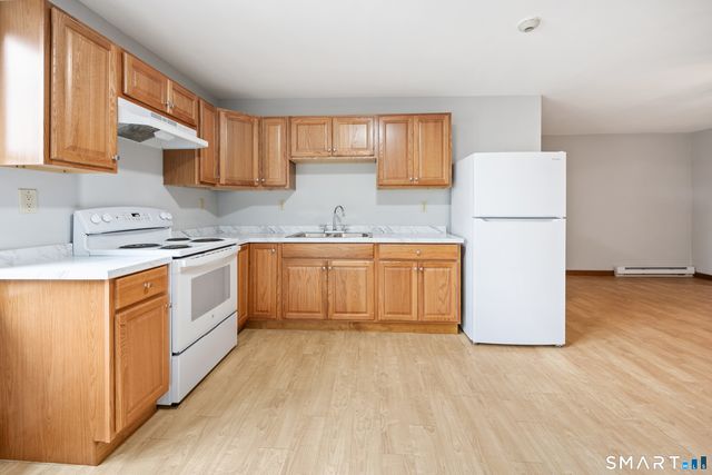 180 North Cherry Street 13, Wallingford, CT 06492