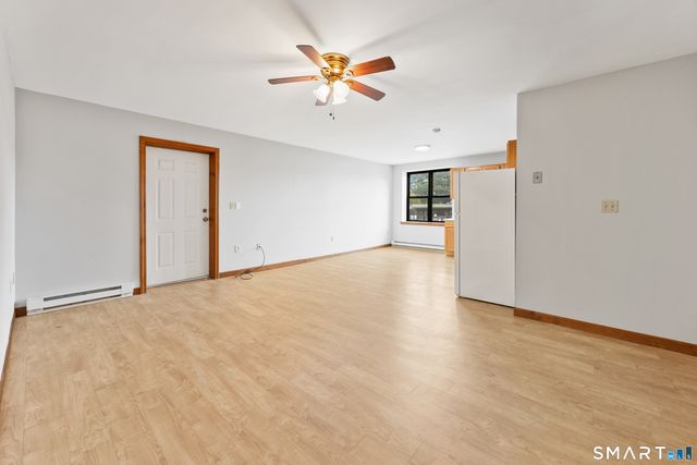 180 North Cherry Street 13, Wallingford, CT 06492