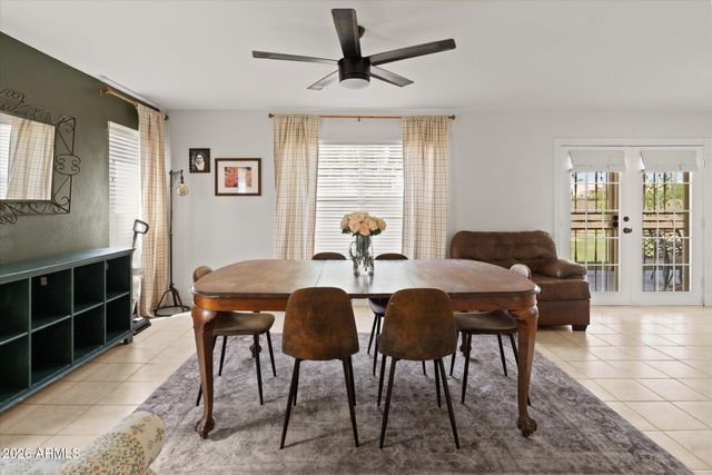 250 S SEAN Drive, Chandler, AZ 85224