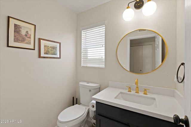 250 S SEAN Drive, Chandler, AZ 85224