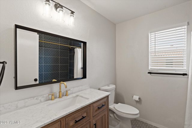250 S SEAN Drive, Chandler, AZ 85224