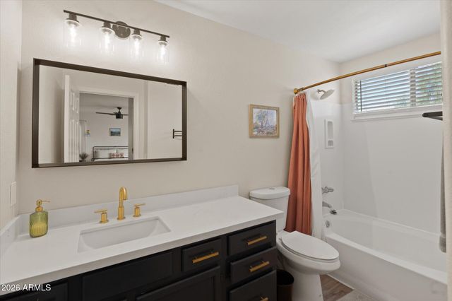 250 S SEAN Drive, Chandler, AZ 85224