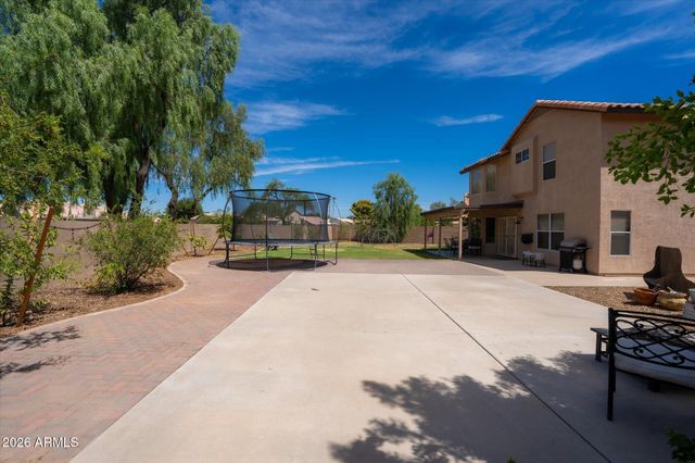 250 S SEAN Drive, Chandler, AZ 85224