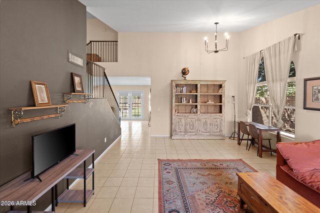 250 S SEAN Drive, Chandler, AZ 85224