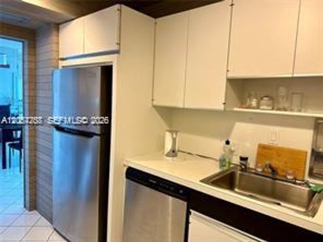 100 Bayview Drive 1503, Sunny Isles Beach, FL 33160