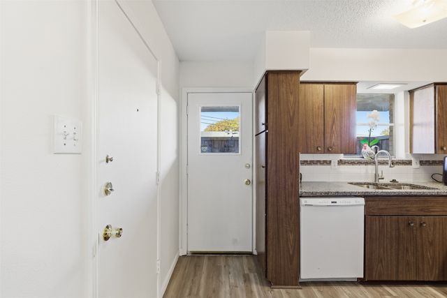 5817 Sandhurst Lane B, Dallas, TX 75206