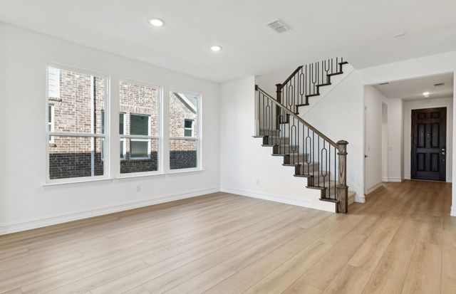 5854 Blackwell Avenue, Pilot Point, TX 75009