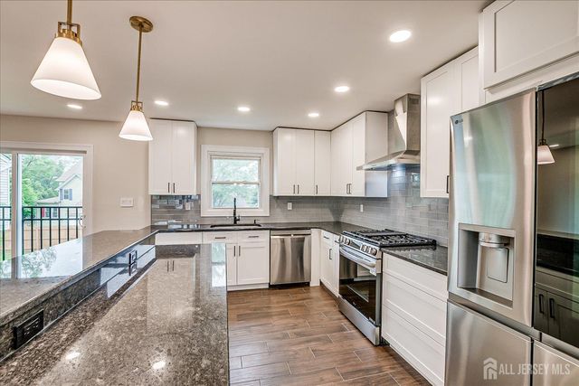 3 Birch Road, Edison, NJ 08817