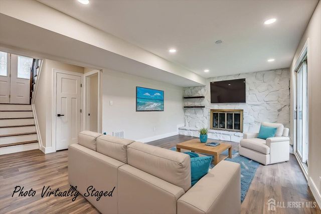 3 Birch Road, Edison, NJ 08817