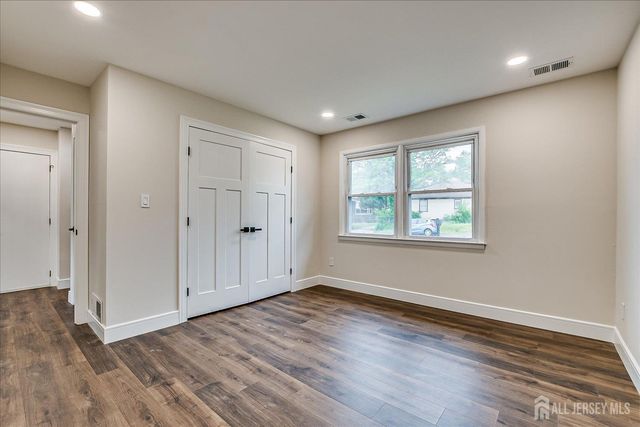 3 Birch Road, Edison, NJ 08817