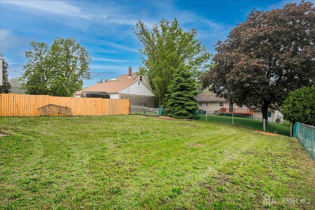 3 Birch Road, Edison, NJ 08817