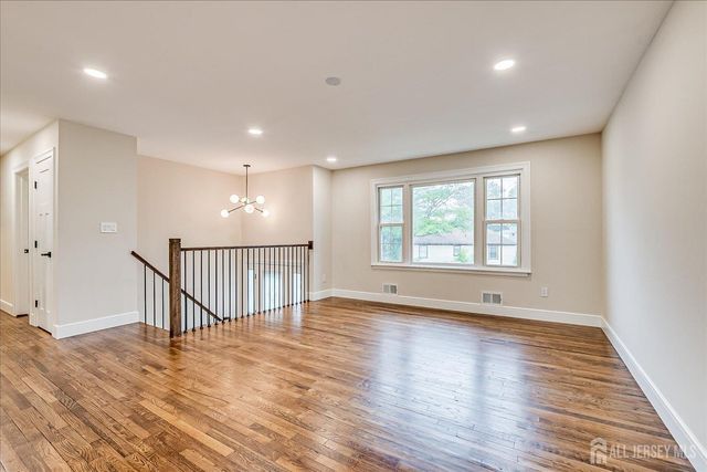 3 Birch Road, Edison, NJ 08817