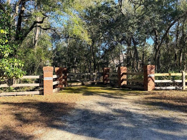 127 SE 930 STREET, Old Town, FL 32680