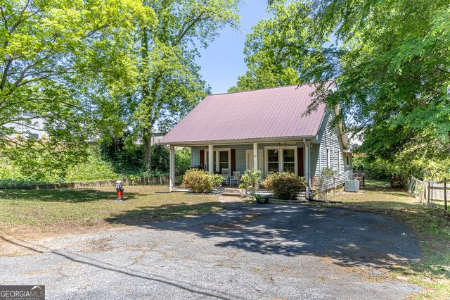 84 Hood Street, Commerce, GA 30529