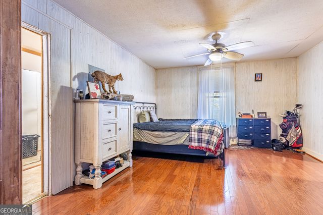 84 Hood Street, Commerce, GA 30529