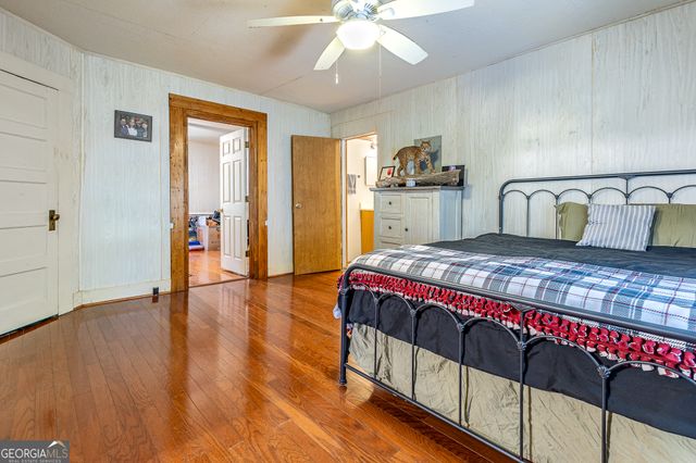 84 Hood Street, Commerce, GA 30529