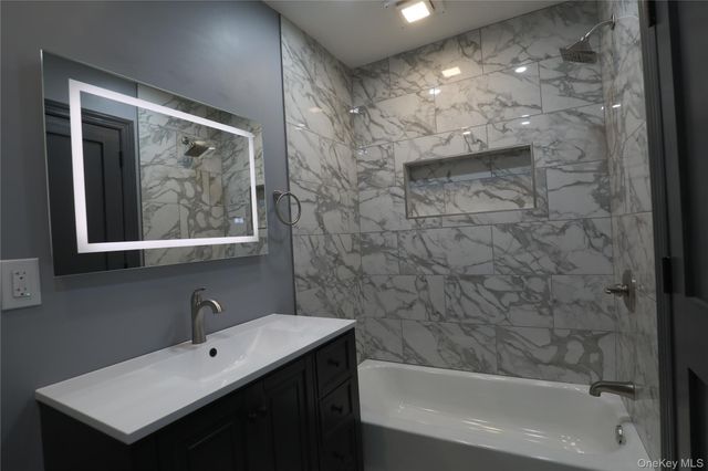 99 Ontario St, Port Jefferson Station, NY 11776