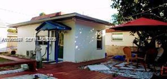 1909 Pierce St 2, Hollywood, FL 33020