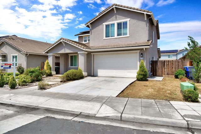 6188 E Berkeley Avenue, Fresno, CA 93727