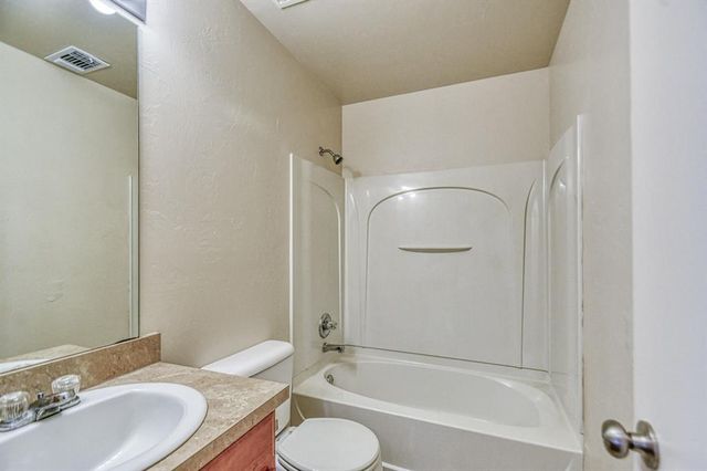 812 Humming Fish Drive, Norman, OK 73069