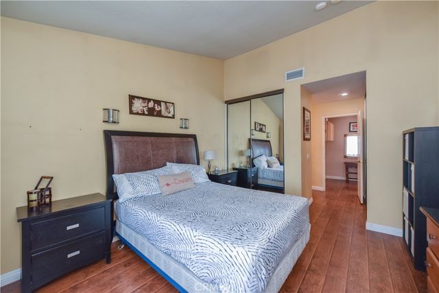 145 Stanford Court 35, Irvine, CA 92612