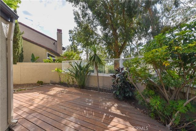 145 Stanford Court 35, Irvine, CA 92612
