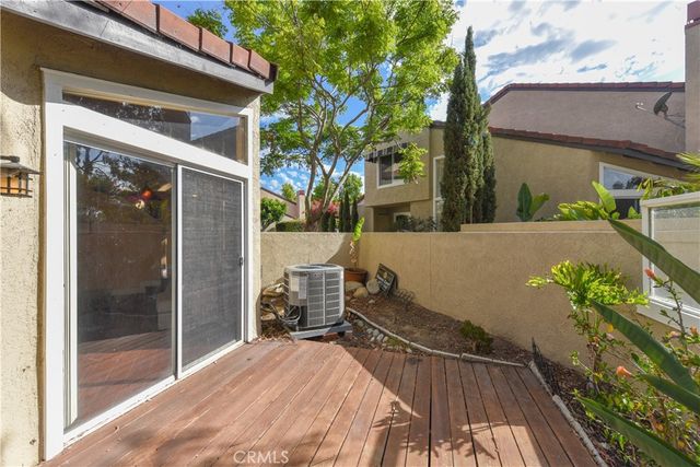 145 Stanford Court 35, Irvine, CA 92612