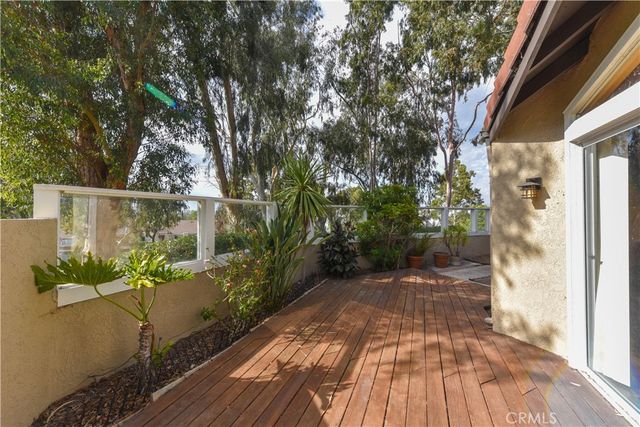 145 Stanford Court 35, Irvine, CA 92612