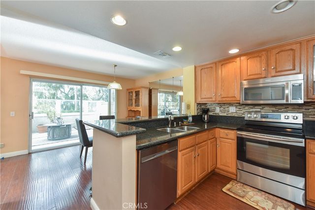 145 Stanford Court 35, Irvine, CA 92612