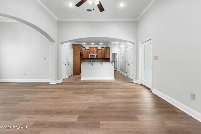 104 Clover Leaf Drive, Lafayette, LA 70508