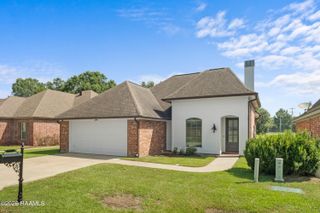 104 Clover Leaf Drive, Lafayette, LA 70508