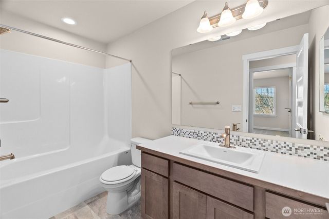 3235 63rd Avenue SW, Olympia, WA 98512