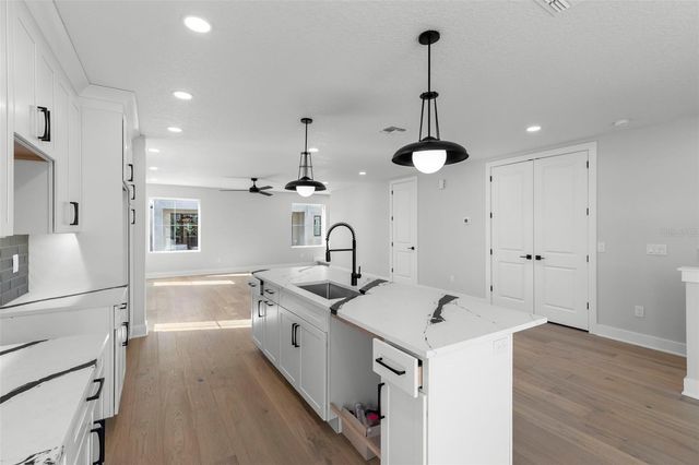 4208 W CARMEN STREET D, Tampa, FL 33609