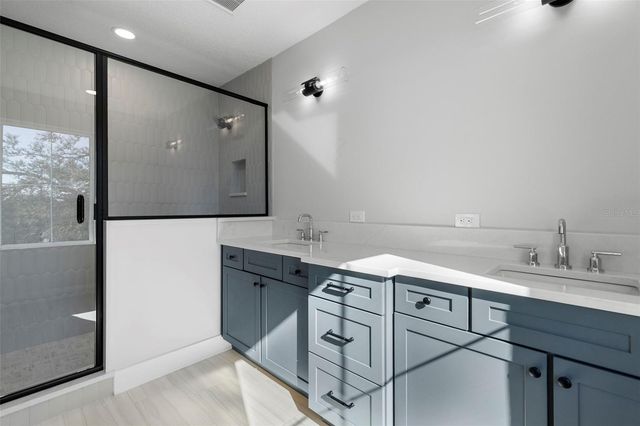 4208 W CARMEN STREET D, Tampa, FL 33609