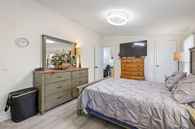 133 Woodcroft Lane, Rocky Point, NC 28457