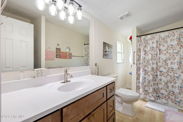 133 Woodcroft Lane, Rocky Point, NC 28457