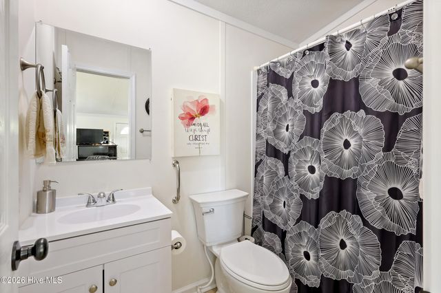 133 Woodcroft Lane, Rocky Point, NC 28457