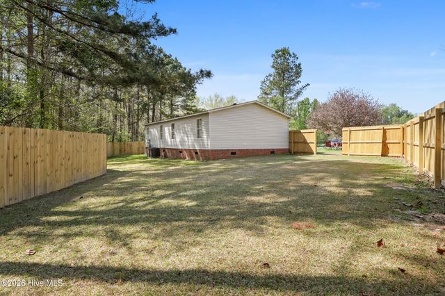 133 Woodcroft Lane, Rocky Point, NC 28457