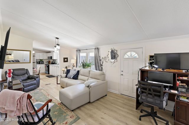 133 Woodcroft Lane, Rocky Point, NC 28457