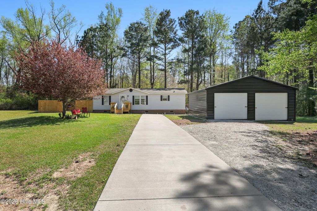 133 Woodcroft Lane, Rocky Point, NC 28457