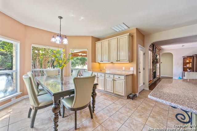 9634 JASON BND, Helotes, TX 78023
