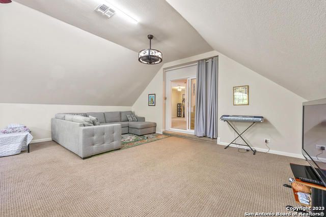 9634 JASON BND, Helotes, TX 78023