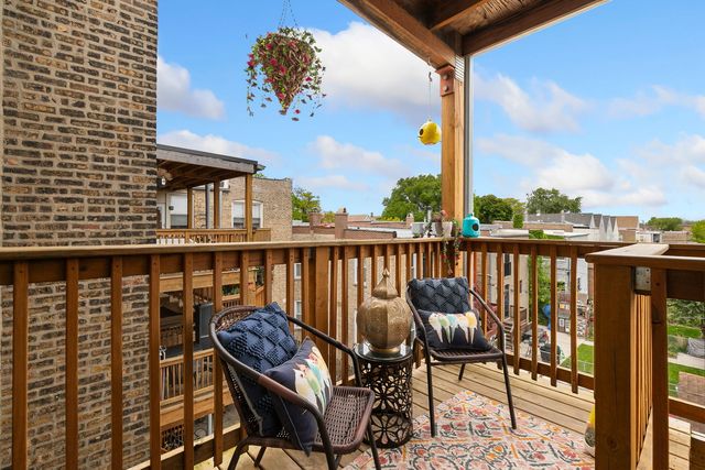 3916 W Cortland Street 3, Chicago, IL 60647